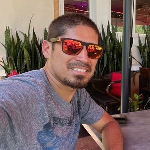 Meet your Posher, Omar